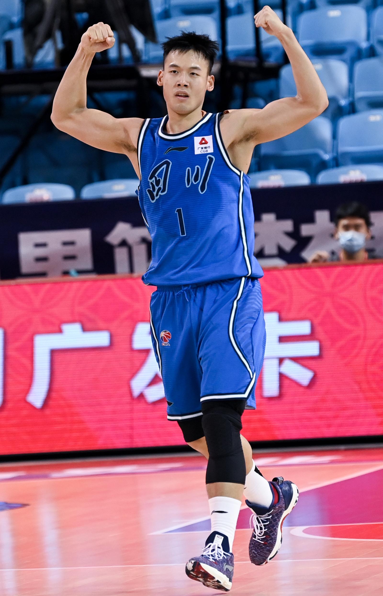 四川籃球最新動態(tài),籃球與自然的和諧之旅