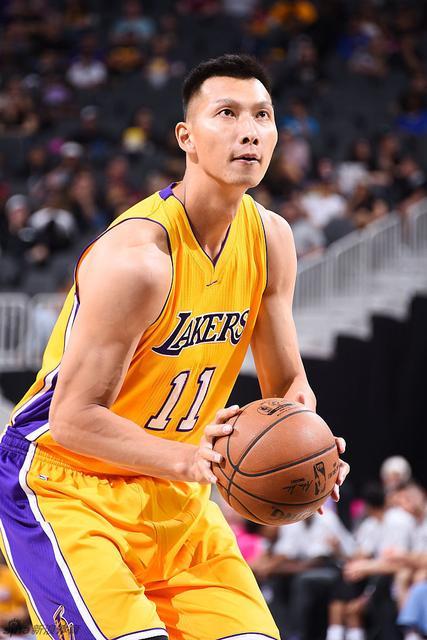 藍球明星的溫馨日常點滴