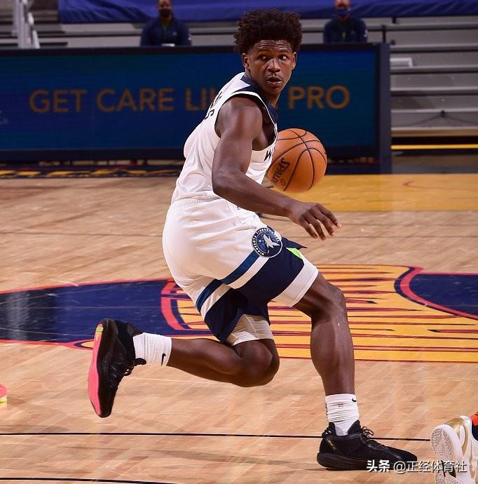 NBA蓋帽榜最新排名,NBA蓋帽榜最新排名,探尋小巷中的籃球特色小店