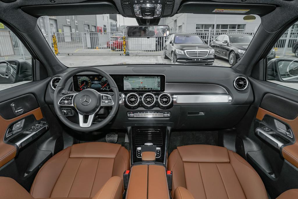 奔馳GLB最新價格與價值考量,市場走勢下的審視