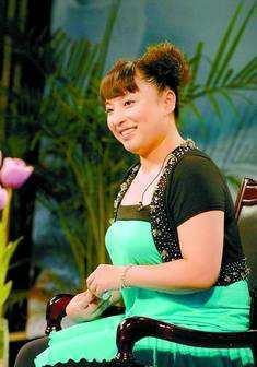 小品演員黃楊的大腿故事,勵志之旅中的自信與笑對人生之路