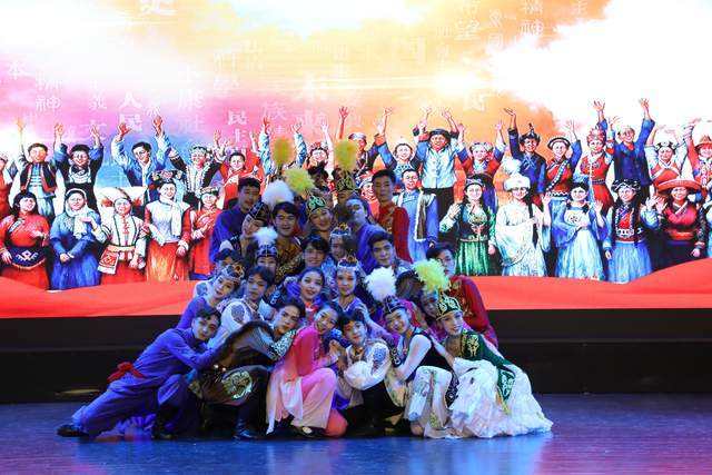 "新澳門精準(zhǔn)正版免費(fèi)"的:全身心數(shù)據(jù)計(jì)劃_創(chuàng)新版6.65