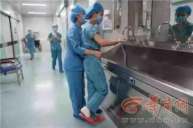 最新點(diǎn)贊助手,功能解析、影響力探討及觀點(diǎn)分享