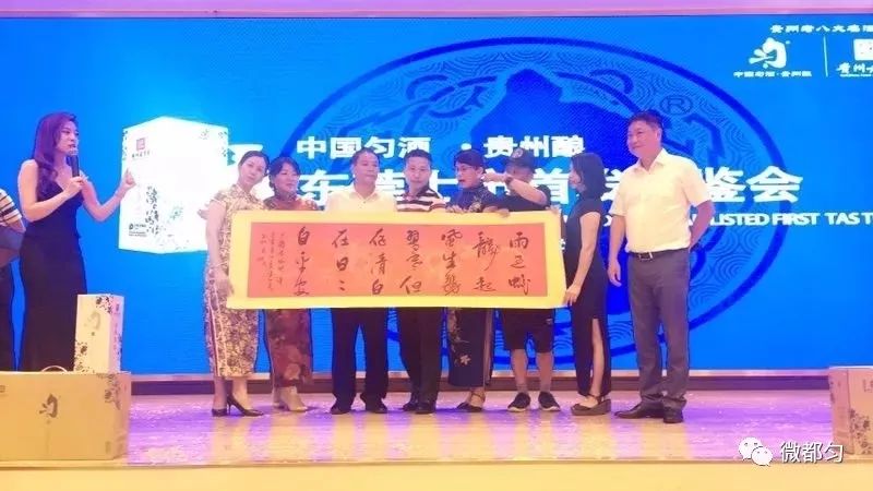 華夏光彩上市,華夏光彩上市,小巷中的隱秘寶藏,一家特色小店的獨特魅力