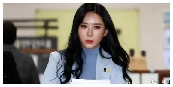 韓國明星R,熒幕魅力背后的自信與成就感之源