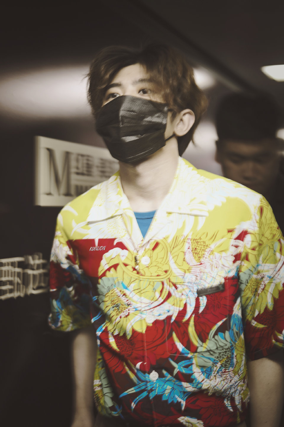 蔡徐坤最新風(fēng)采照,蔡徐坤最新風(fēng)采照,音樂(lè)與時(shí)尚的魅力交織