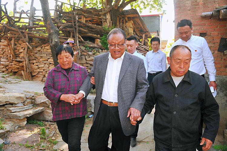 鞏義趙明恩引領科技潮流,重塑未來生活體驗的新動態