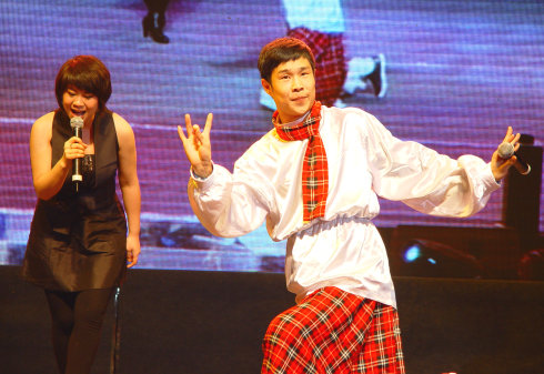 小沈陽最新舞臺作品,科技與生活交相輝映,演繹生活因你而變的風采