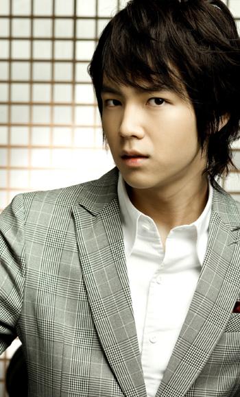 明星發型男的時尚潮流與個性表達探索