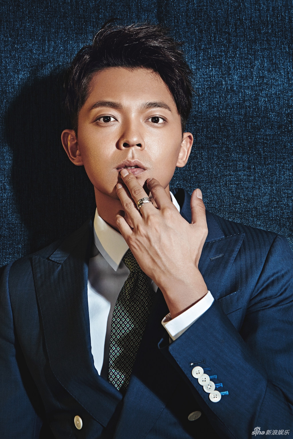 演員閆肅,與自然美景對話,探尋內心平和寧靜之旅