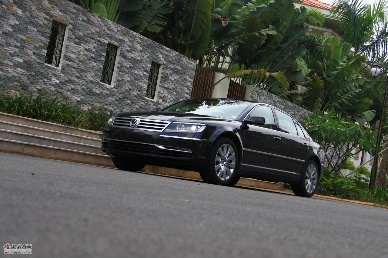 最新款輝騰,自信成就之旅,駛向成功的座駕之選