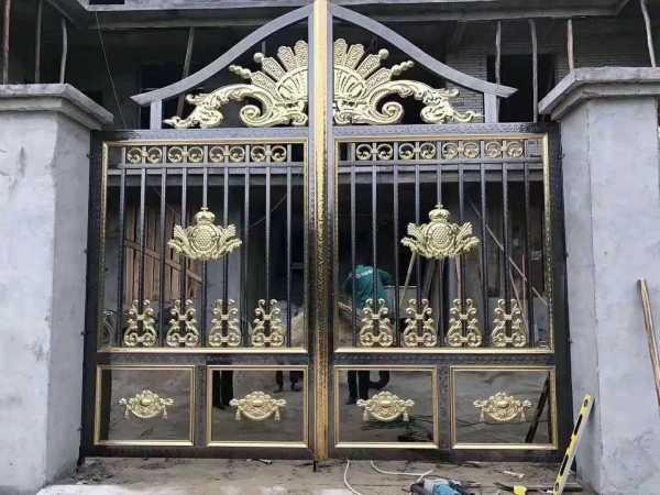 最新款不銹鋼圍墻門,時尚安全完美結合的設計之選