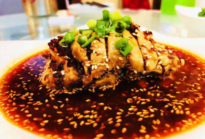 四川烹飪最新菜品,家的味道與友情的完美融合