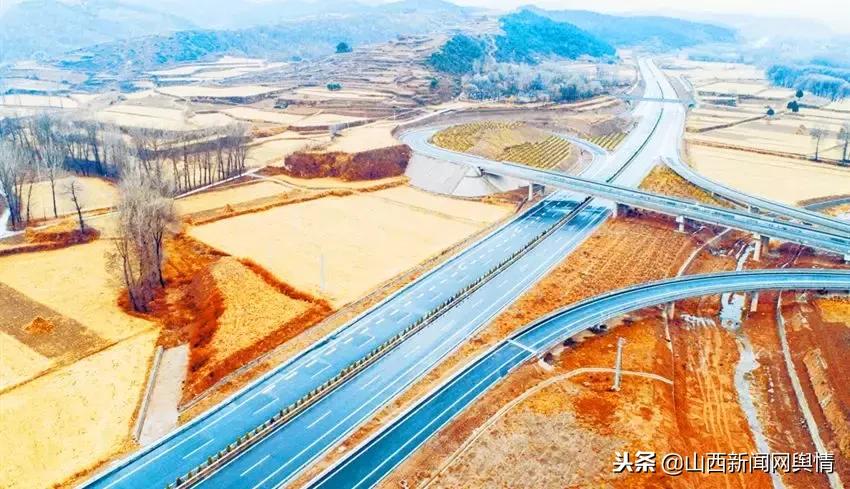 長(zhǎng)臨高速公路最新動(dòng)態(tài)與小巷獨(dú)特小店的故事