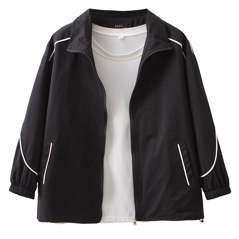 最新款外衣,最新款外衣,小巷深處的時尚秘境