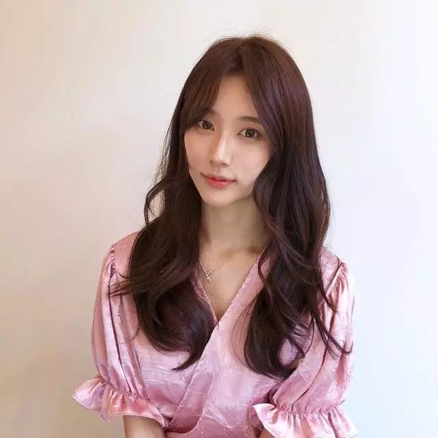 韓國(guó)最新發(fā)型女,小巷美發(fā)天堂的時(shí)尚秘密