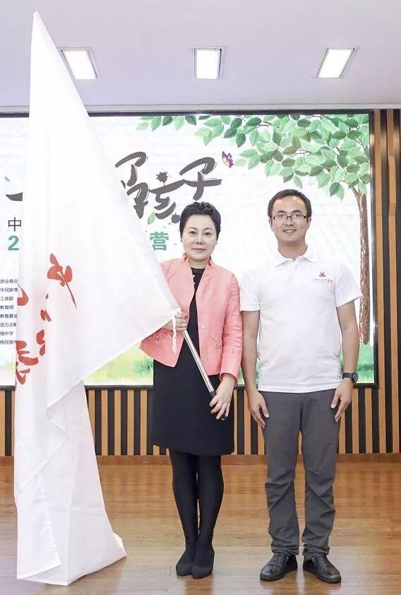 深中華A股票最新動態,自然美景探索之旅,心靈遠離塵囂的啟程