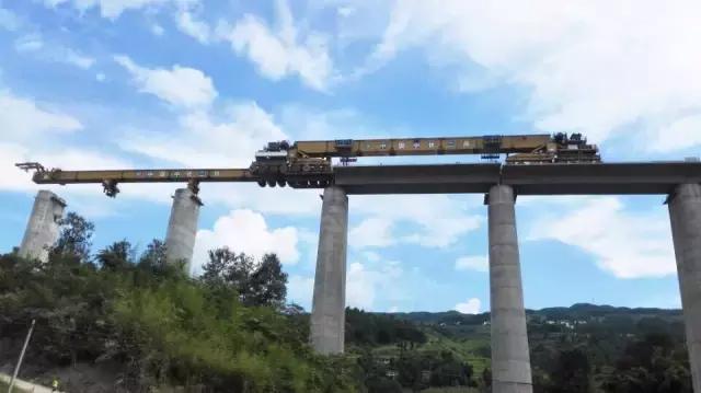 渝萬高鐵最新時刻表,科技與生活的融合重塑出行體驗