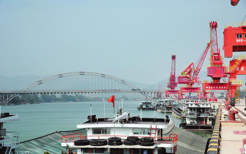 廣西南寧六景最新動態(tài),城市綠意中的溫情故事展現(xiàn)中