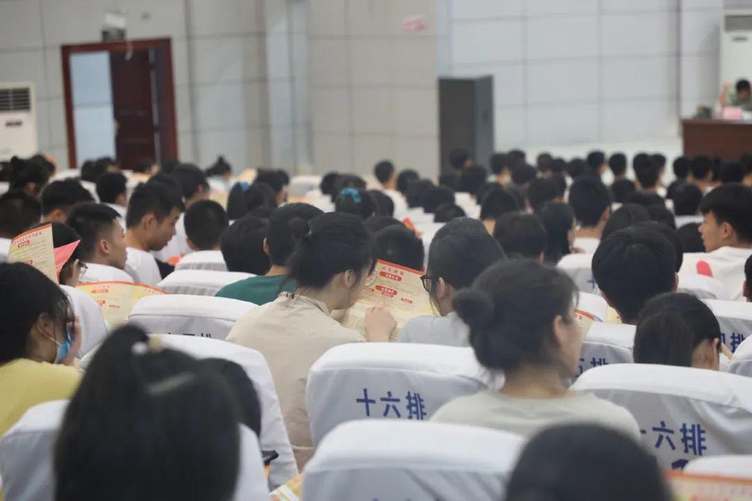 奉節人才網最新招聘信息,家的溫暖與職業發展的交匯點