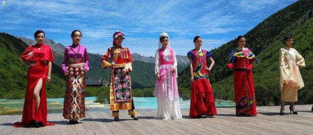 黃龍最新照片,變化中的美景與學(xué)習(xí)中的力量之旅