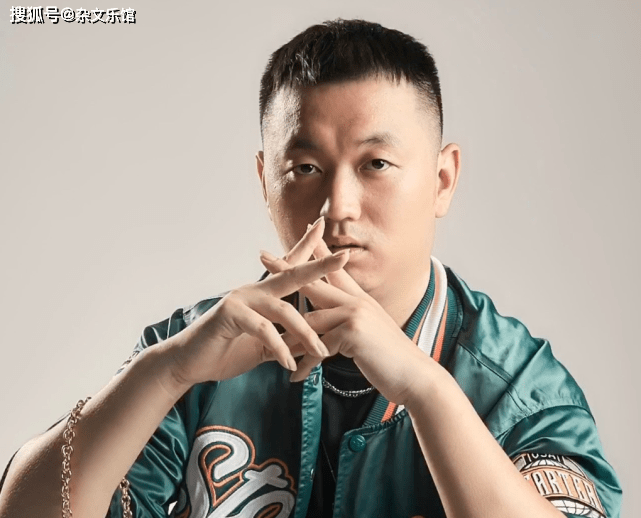 藥水哥最新,草根網(wǎng)紅到現(xiàn)象級文化符號的華麗蛻變