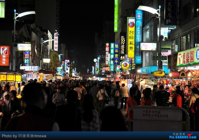 哈爾濱最新夜市繁華再現,吃貨天堂!?