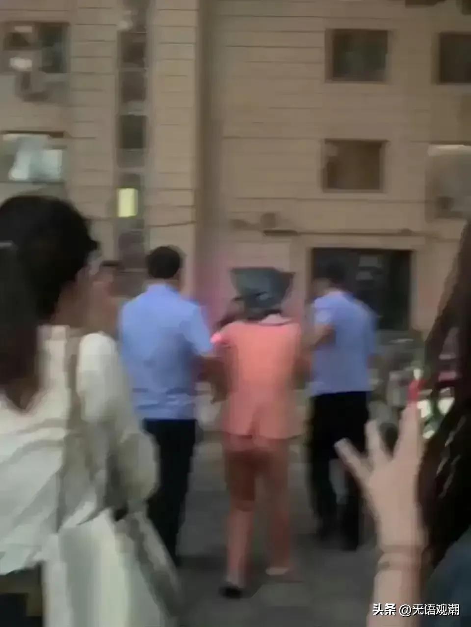 澡堂里的溫馨日常,最新視頻探秘澡堂文化