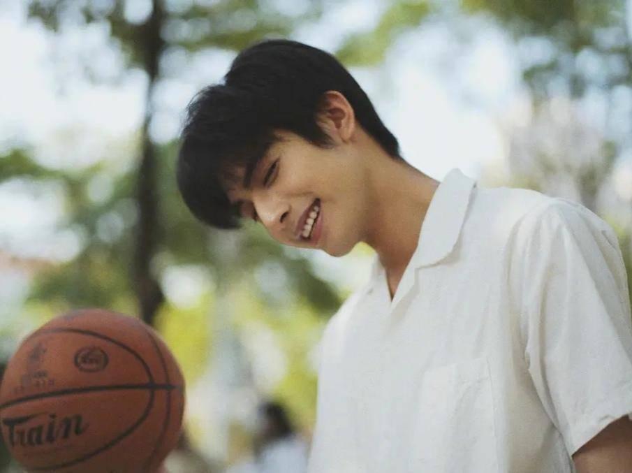 琉璃藝術品鑒賞指南,教你如何欣賞與鑒別最新琉璃藝術品