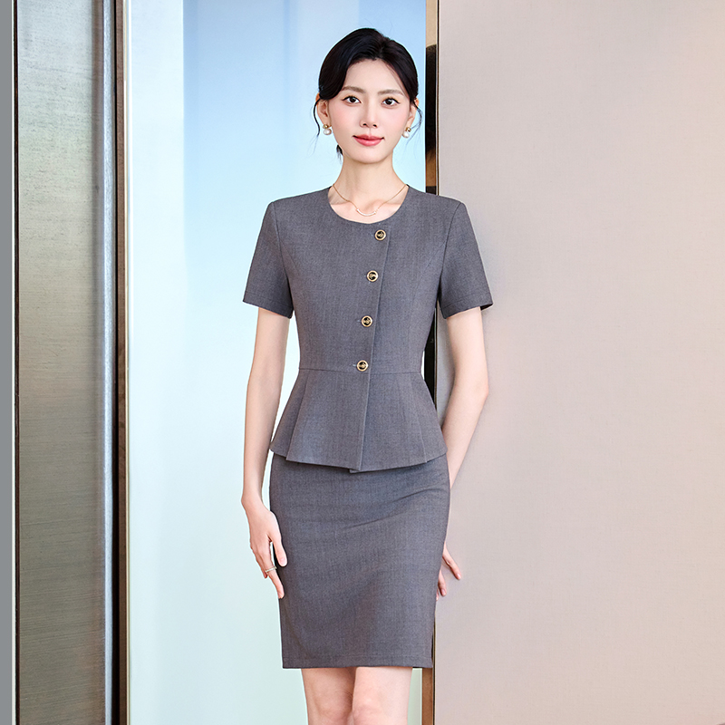 最新女套裙,時尚變遷中的學習之旅,自信與成就的力量展現(xiàn)