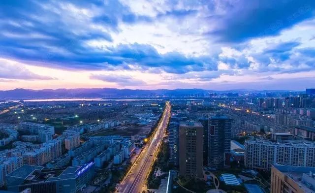 云南昆明最新發(fā)現(xiàn),小巷深處的獨(dú)特風(fēng)味揭秘