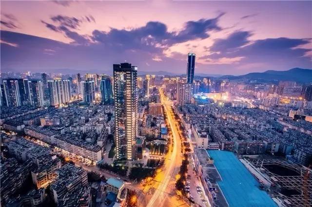 云南昆明最新發(fā)現(xiàn),小巷深處的獨(dú)特風(fēng)味揭秘