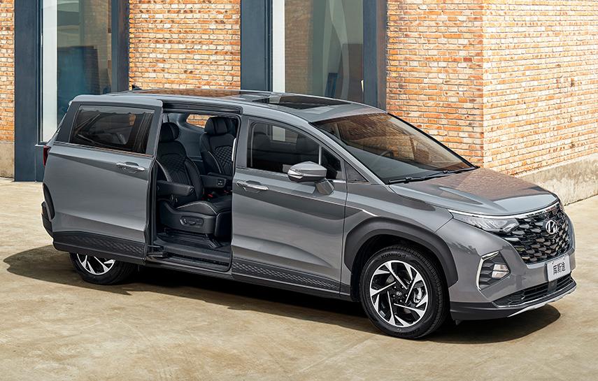 最新MPV車型探索,小巷隱藏之寶與特色小店奇妙之旅