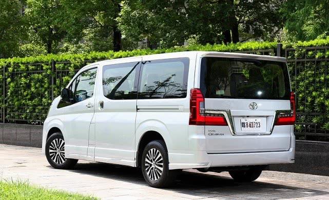 最新MPV車型探索,小巷隱藏之寶與特色小店奇妙之旅