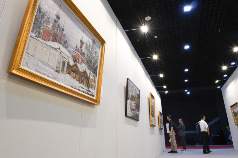 最新俄羅斯藝術展揭秘,科技與藝術的完美結合之旅