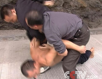 最新法治在線,殺人案背后的溫馨日常故事揭秘