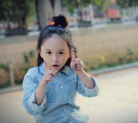 劉楚恬最新萌照集錦