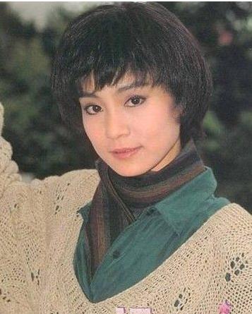 總裁落魄新妻，勵志故事中的蛻變與挑戰之路